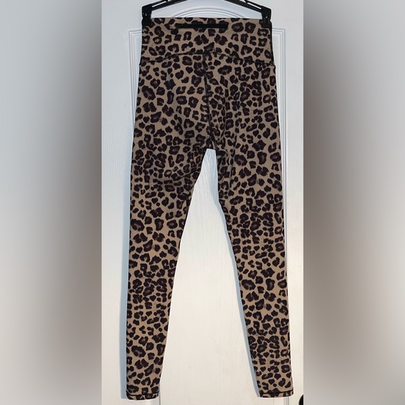 Good American Core Strength Leggings in Cheetah - Women’s Size S - Picture 9 of 12